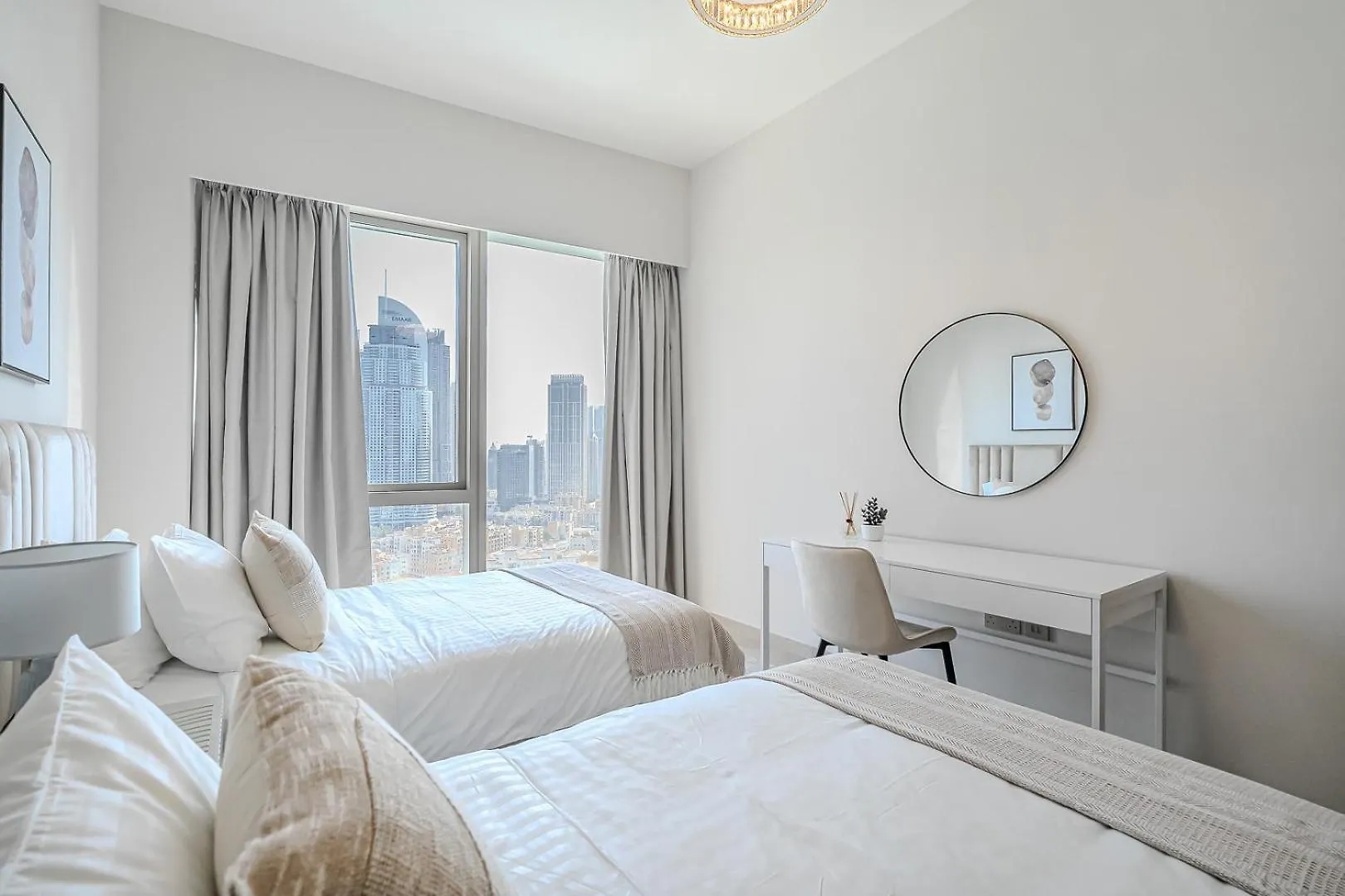 Burj Khalifa View I Downtown I 2 Bedroom Apartment Dubai 0*,  United Arab Emirates