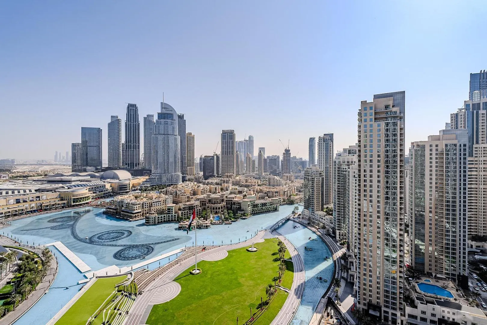 Burj Khalifa View I Downtown I 2 Bedroom Apartment Dubai